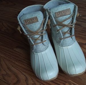 Sperry duck boat shoes